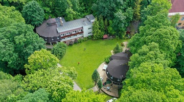 Erdővarázs Panzió (Magical forest Pension) EN